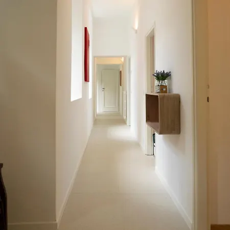Apartment Dimora La Rondanina Vista Maggiore Angera